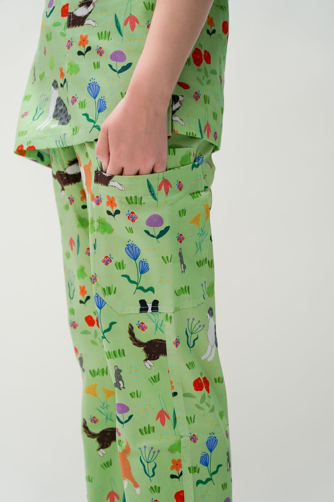 Green Cotton Scrub with Dog Print